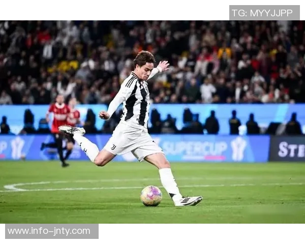 双星齐发力!居莱尔助攻伊尔迪兹梅开二度助力世预赛胜利 双星齐发力!居莱尔助攻伊尔迪兹梅开二度助力世预赛胜利