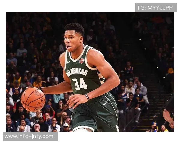 字母哥展望新赛季球队潜力称能打快节奏篮球防守将显著提升