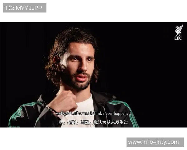 乔科尔评选英超最佳阵容索博斯洛伊独占红军席位引热议 乔科尔评选英超最佳阵容索博斯洛伊独占红军席位引热议